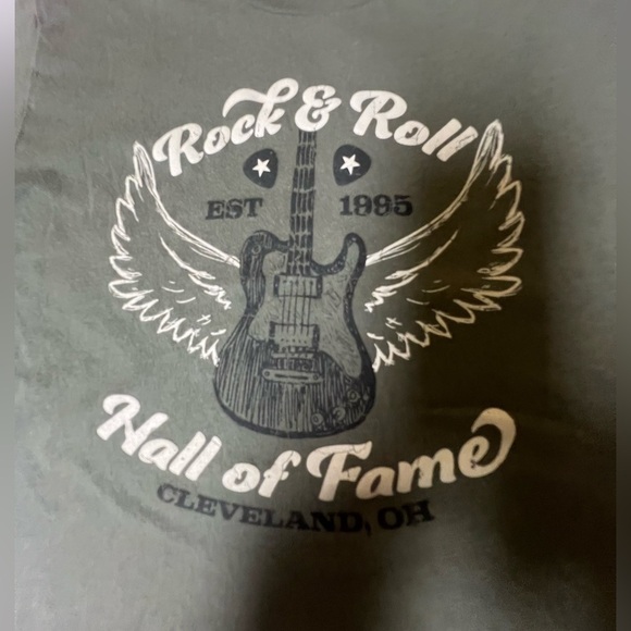 ROCK & ROLL HALL OF FAME GRAPHIC T-SHIRT
OLIVE GREEN W/ CREAM WRITING SIZE SMALL - Picture 7 of 9